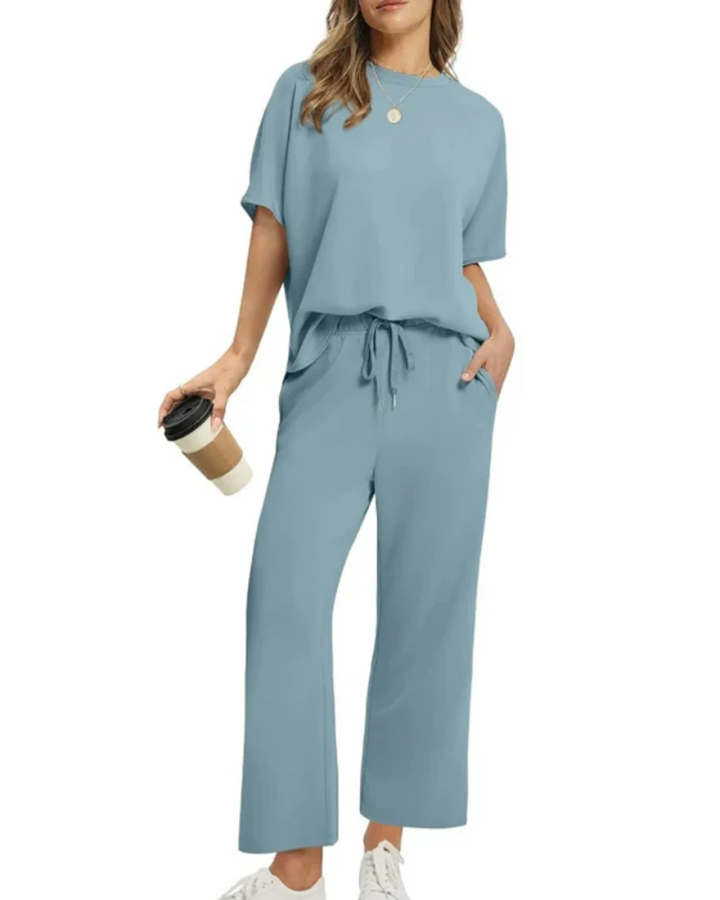 CALVAREE™ | Everyday Comfort Outfit