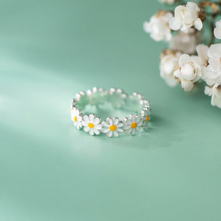 MAISY™ – Blooming Daisy Ring