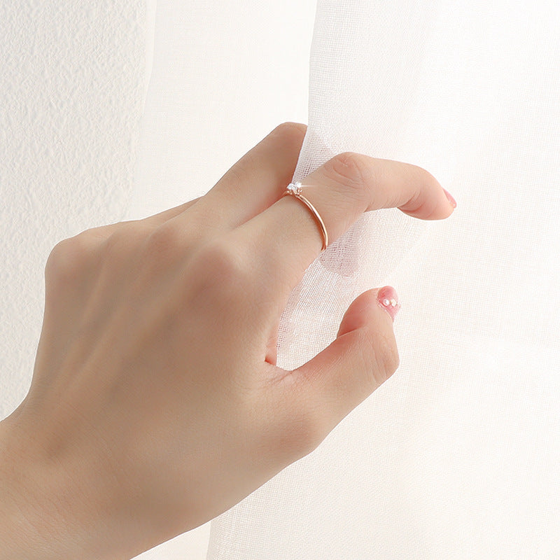 VICTORINE™ – Simple Elegance Ring