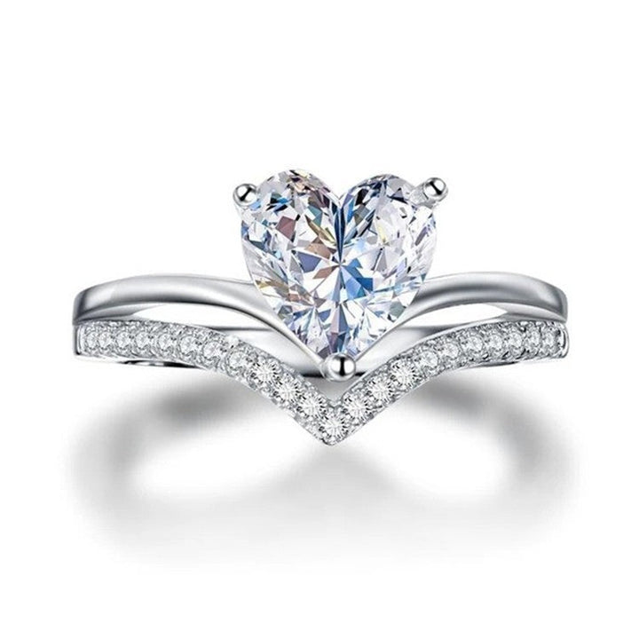 ALINE™ – Radiant Heart Silver Ring