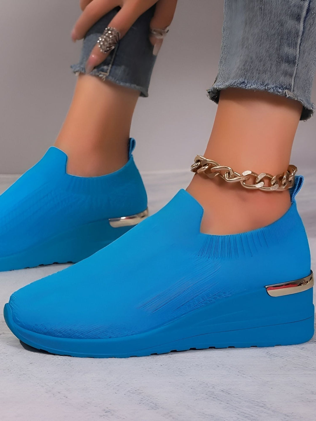 Aeloria™ – Trendy Everyday Sneakers