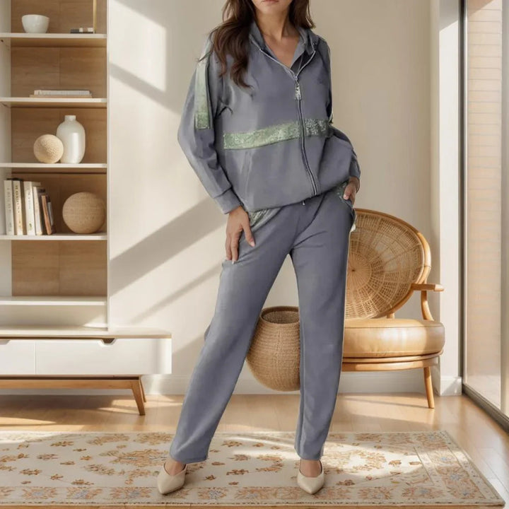 Vogue™ | Sleek Soft Shine Outfit